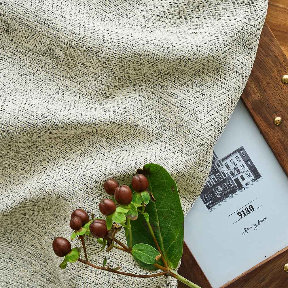 生地感がかっこいいヘリンボーン柄のカーテン