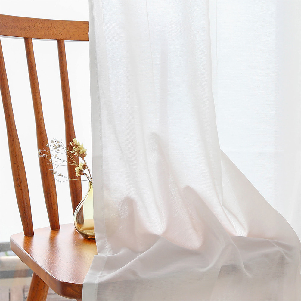 まるで絹のように柔らかい、 ボイルタイプの遮像レースカーテン ＜シルコット アイボリー＞