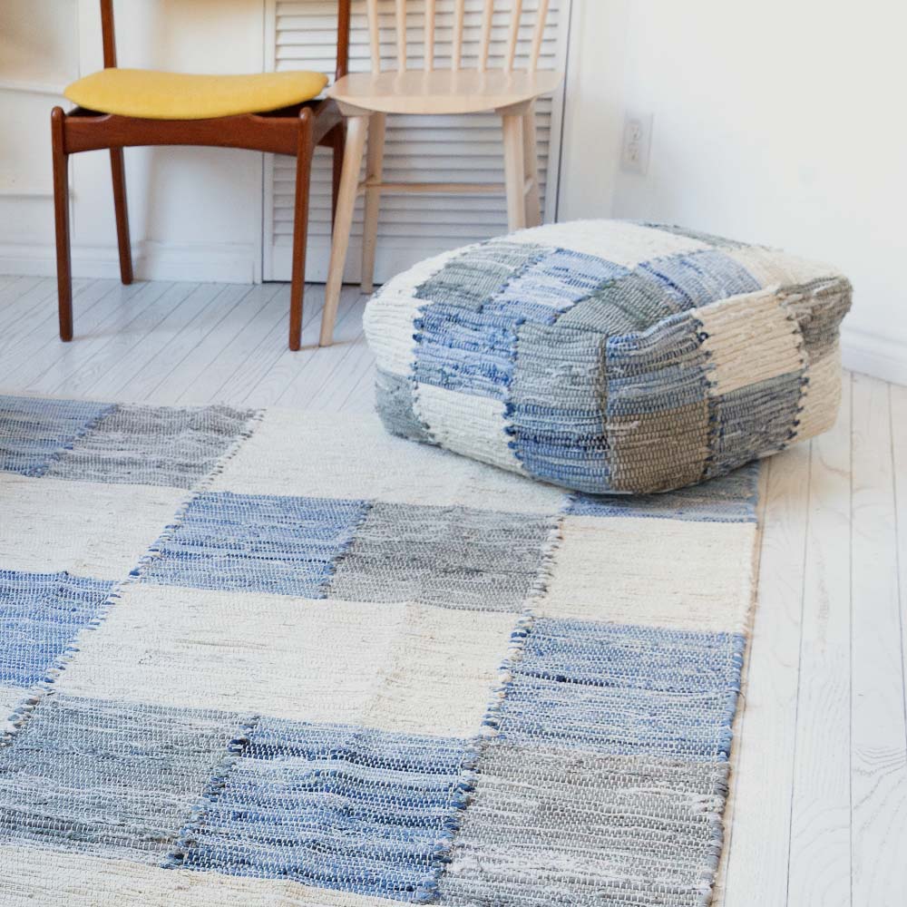 送料無料 最短 翌日出荷 プフ デニム生地を合わせたパッチワーク風のデザインがおしゃれ ノラ W50 D50 H25cm 代引き不可 1cm刻みのカーテン パーフェクトスペースカーテン館