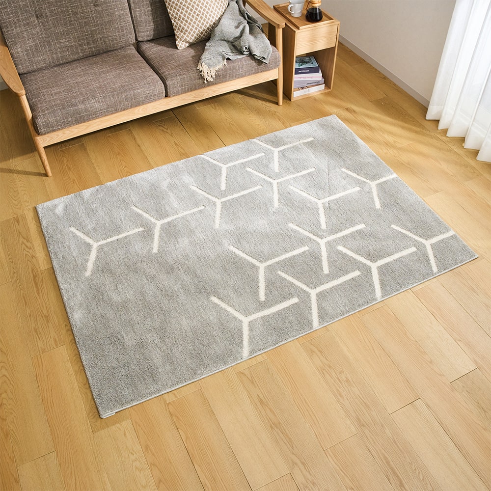 北欧インテリアを彩る幾何学模様のデザインラグ＜スコープ＞