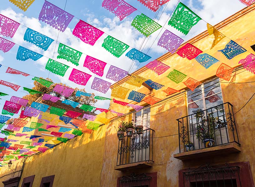 メキシコの太陽のようなマスタードイエローで描いた、伝統的なラグの柄 <ソル・アステカ イエロー>