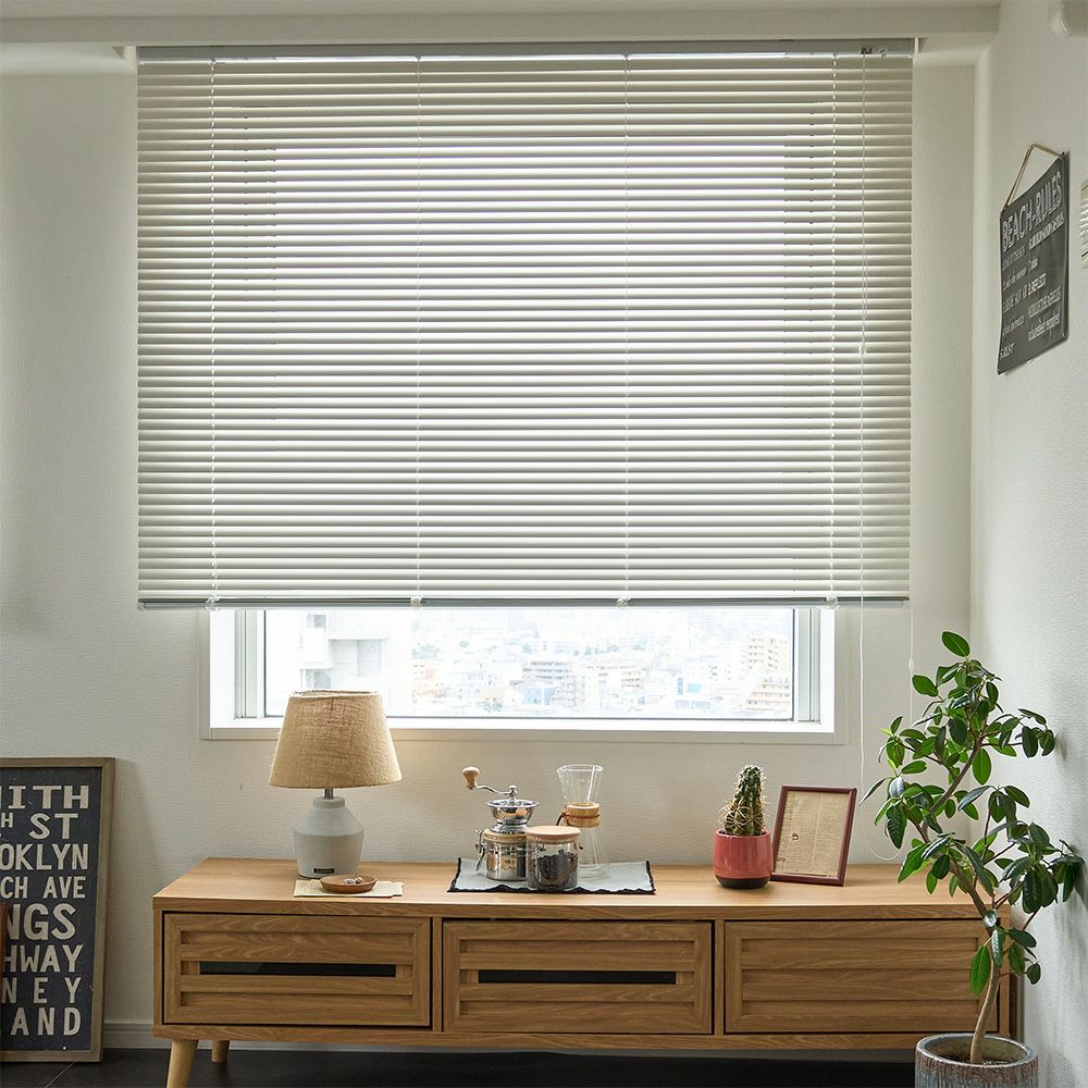 豊富なカラーバリエーションのコスパ最強のアルミブラインド ＜ミリオン ホワイト＞